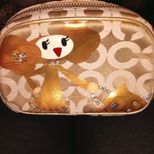 Goldy coach limited edition